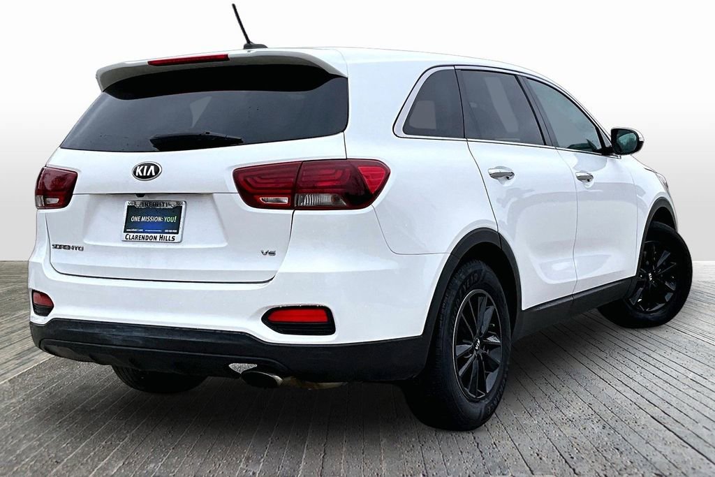 Used 2019 Kia Sorento LX image 9