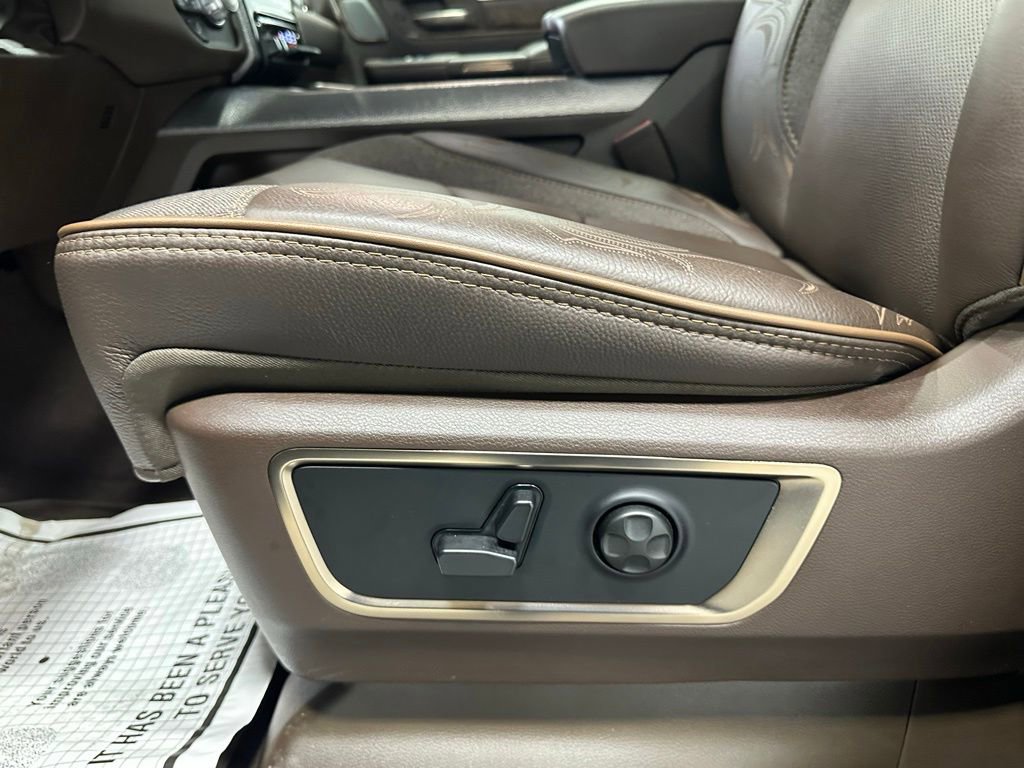 Used 2026 RAM 1500 Limited AWD/4WD image 12