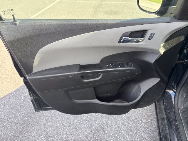 Used 2015 Chevrolet Sonic LTZ FWD image 23