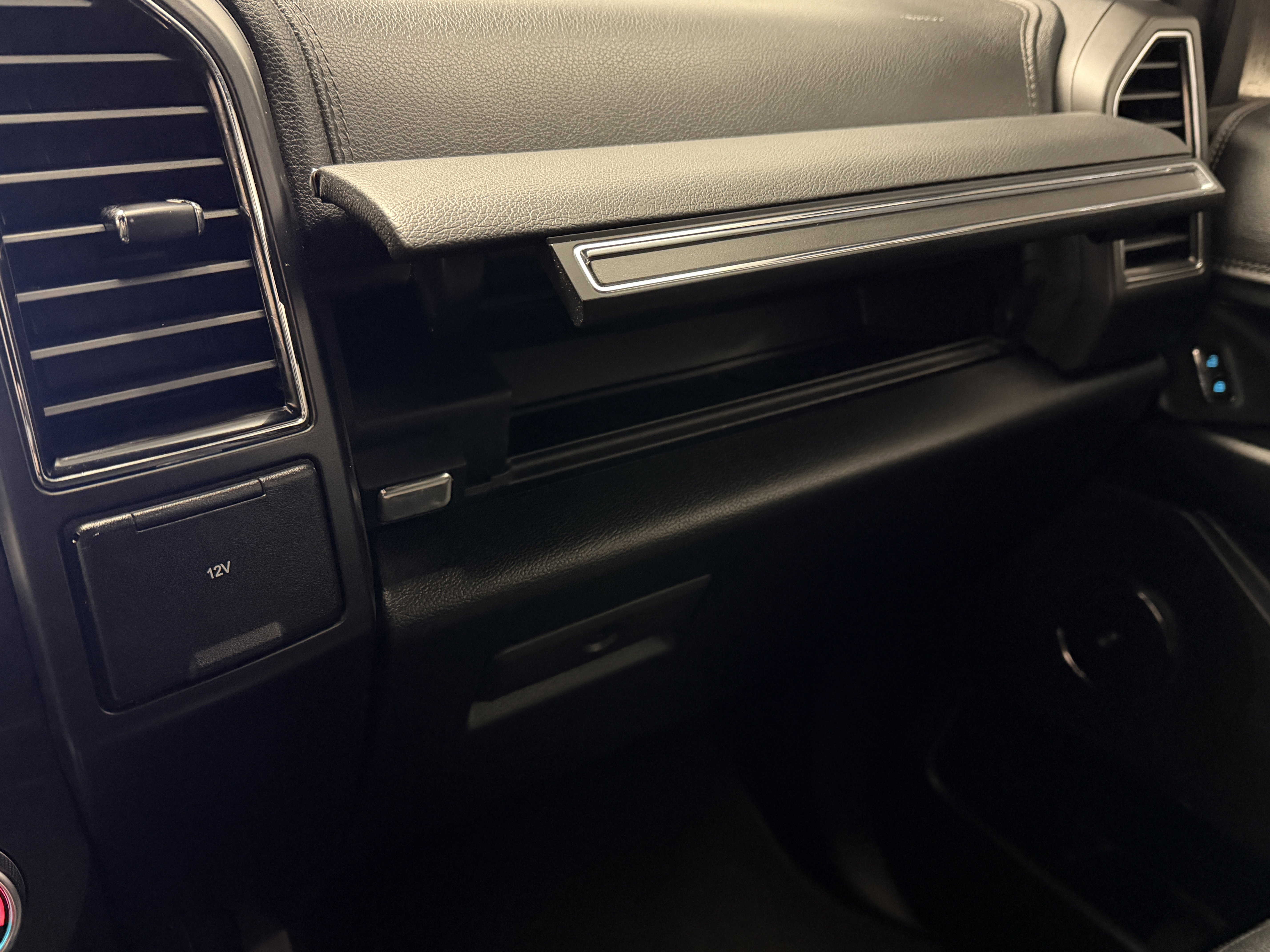 Used 2018 Ford Expedition Max Limited w/ Equipment Group 302A image 15