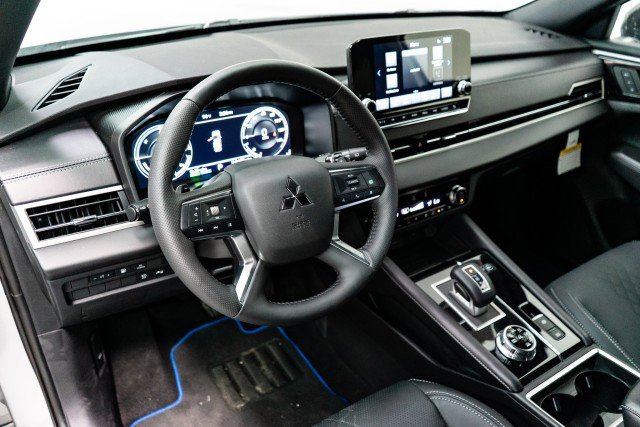 New 2025 Mitsubishi Outlander SEL Black Edition image 8