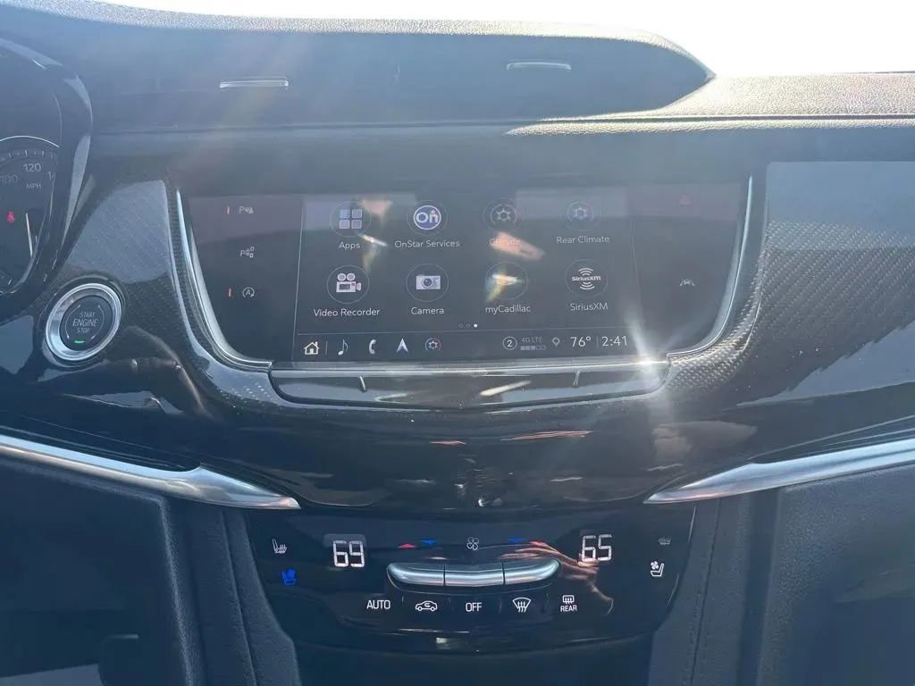 Used 2025 Cadillac XT6 Sport w/ Technology Package image 26