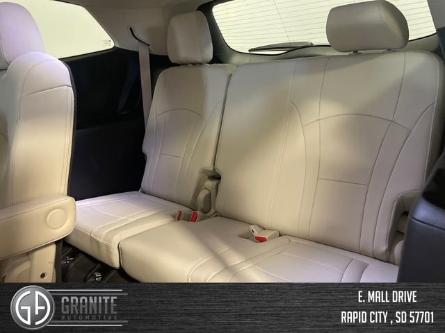 Used 2023 Buick Enclave Premium AWD/4WD image 34