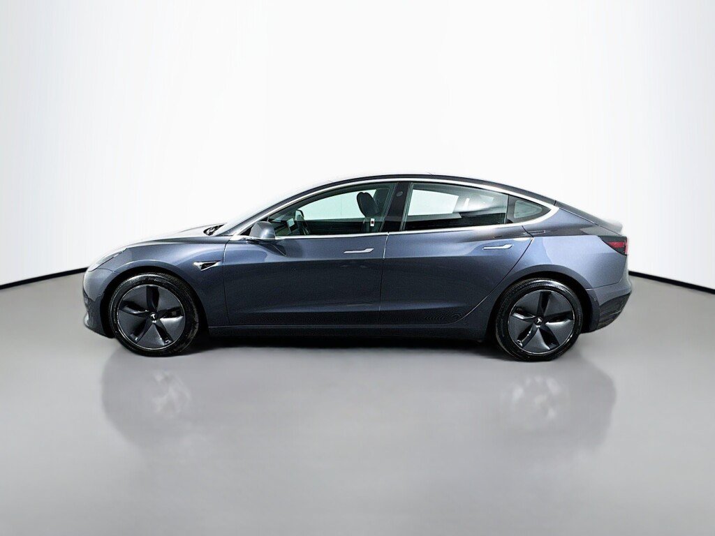 Used 2018 Tesla Model 3 Long Range AWD/4WD image 2