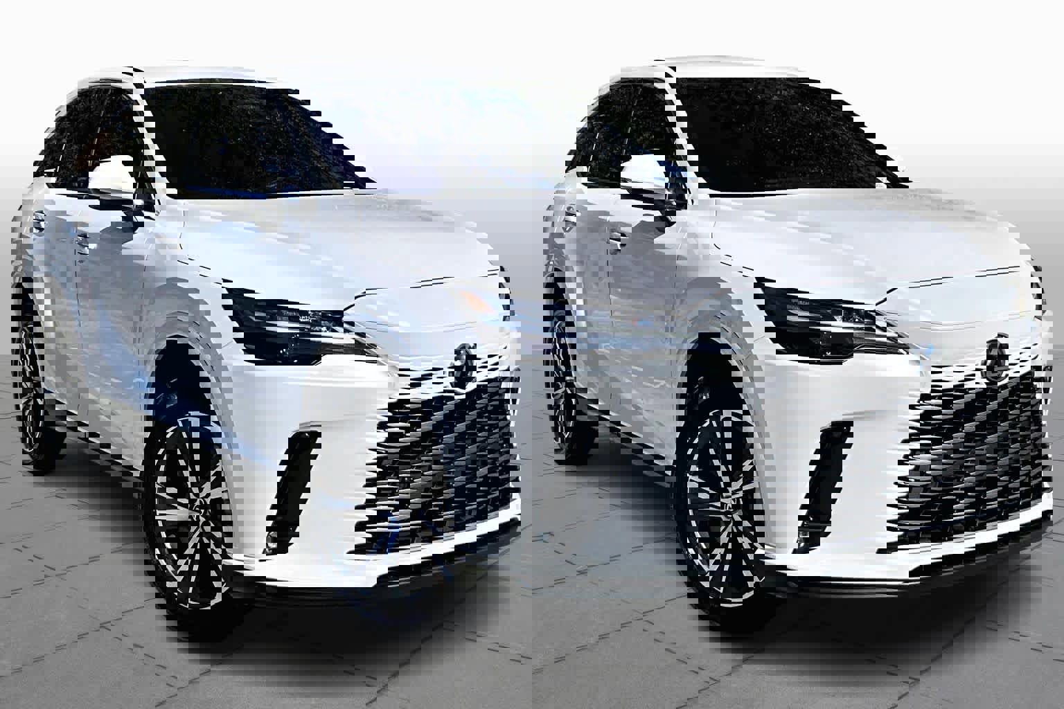 Used 2024 Lexus RX 350 w/ Technology Package image 3