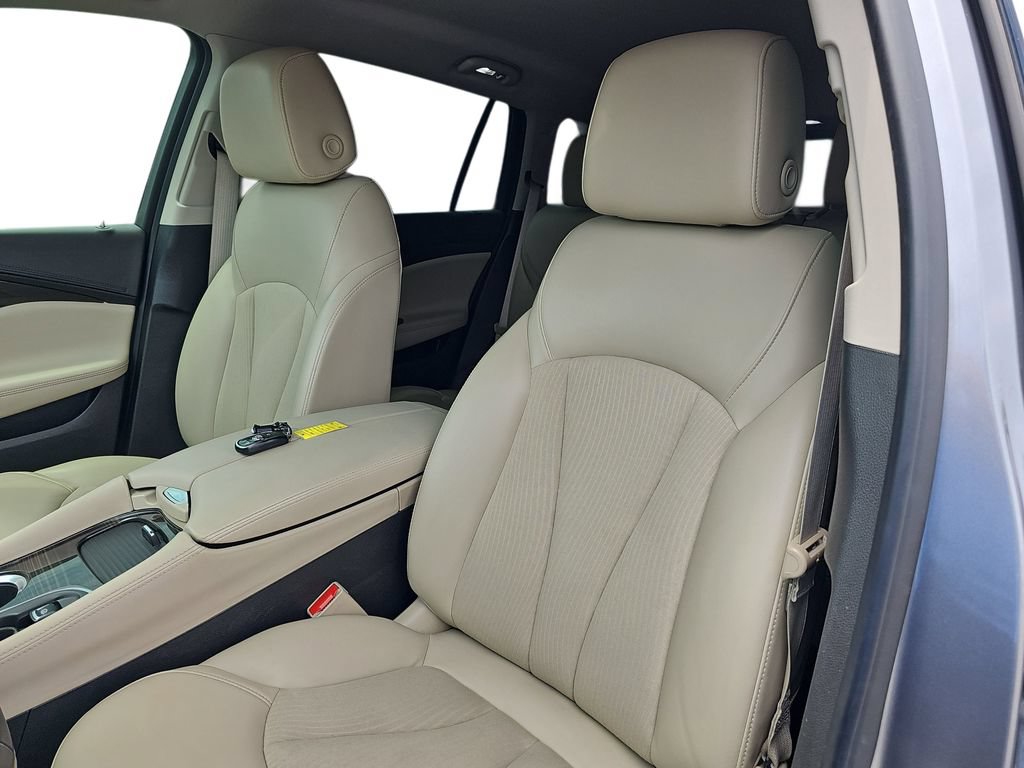 Used 2020 Buick Envision Preferred AWD/4WD image 15