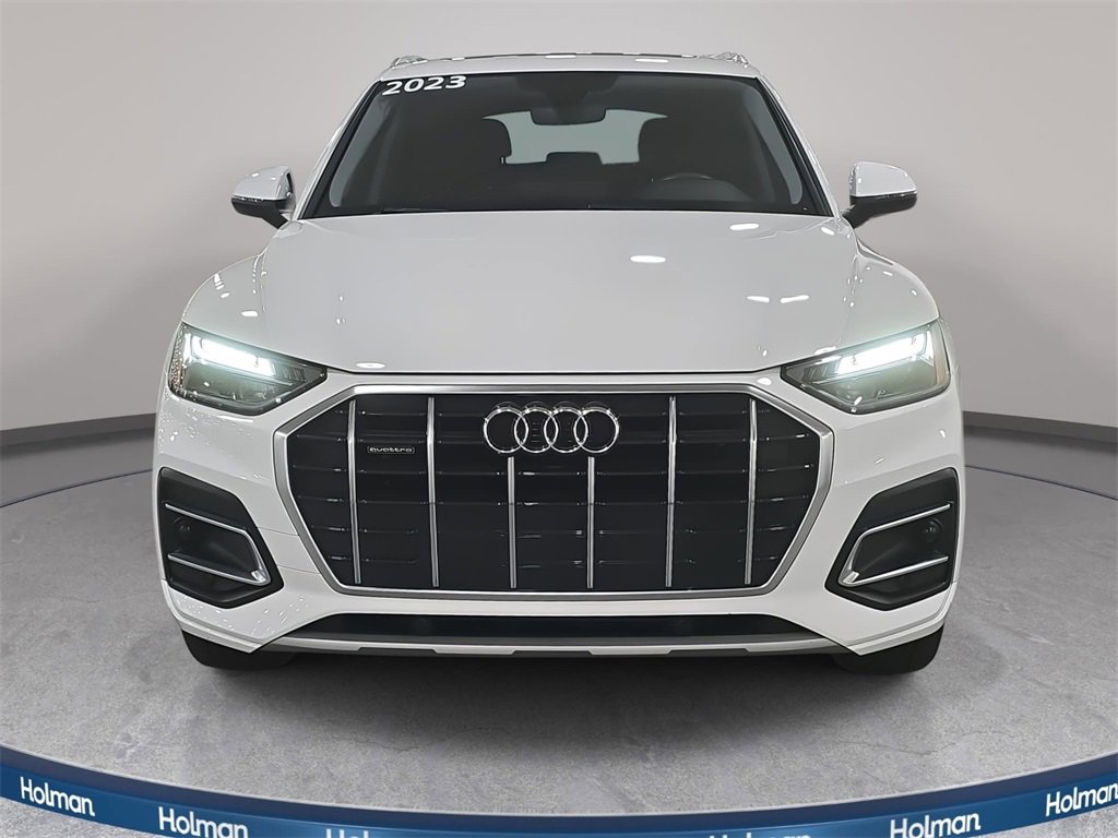 Certified 2023 Audi Q5 2.0T Premium w/ Convenience Package image 2