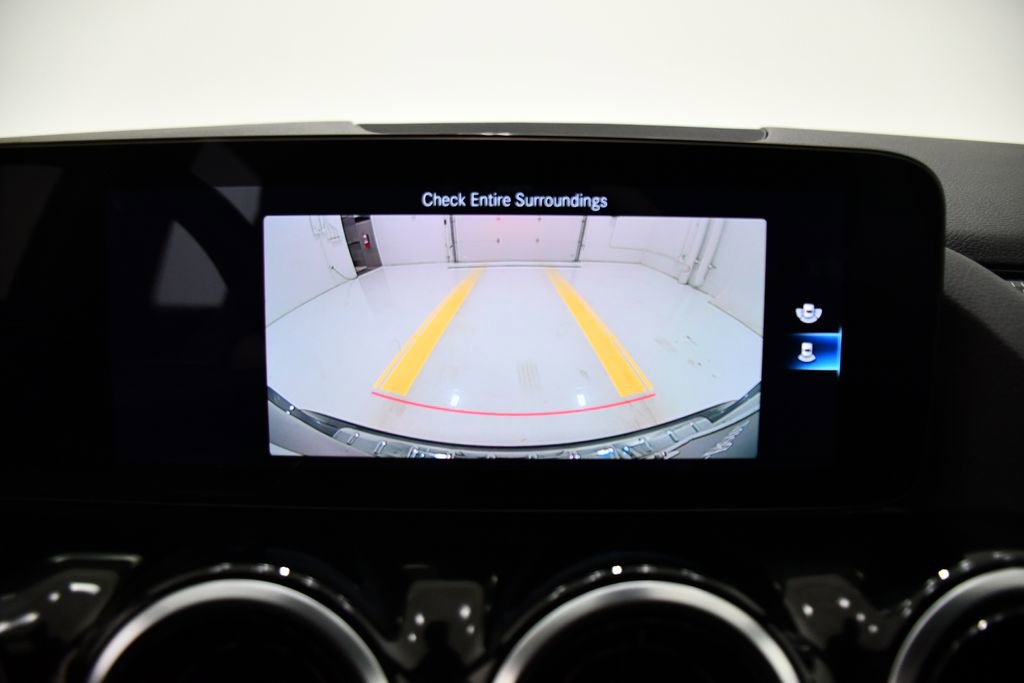 Certified 2022 Mercedes-Benz GLA 250 4MATIC image 16