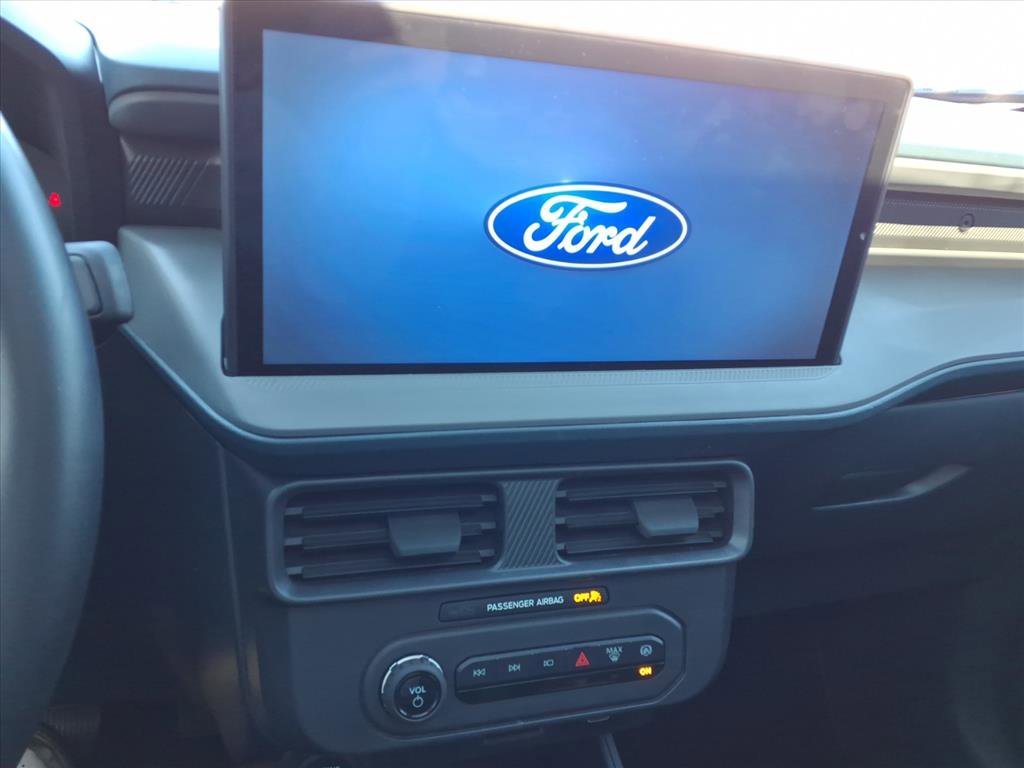 Used 2025 Ford Maverick Lariat w/ Black Appearance Package image 20