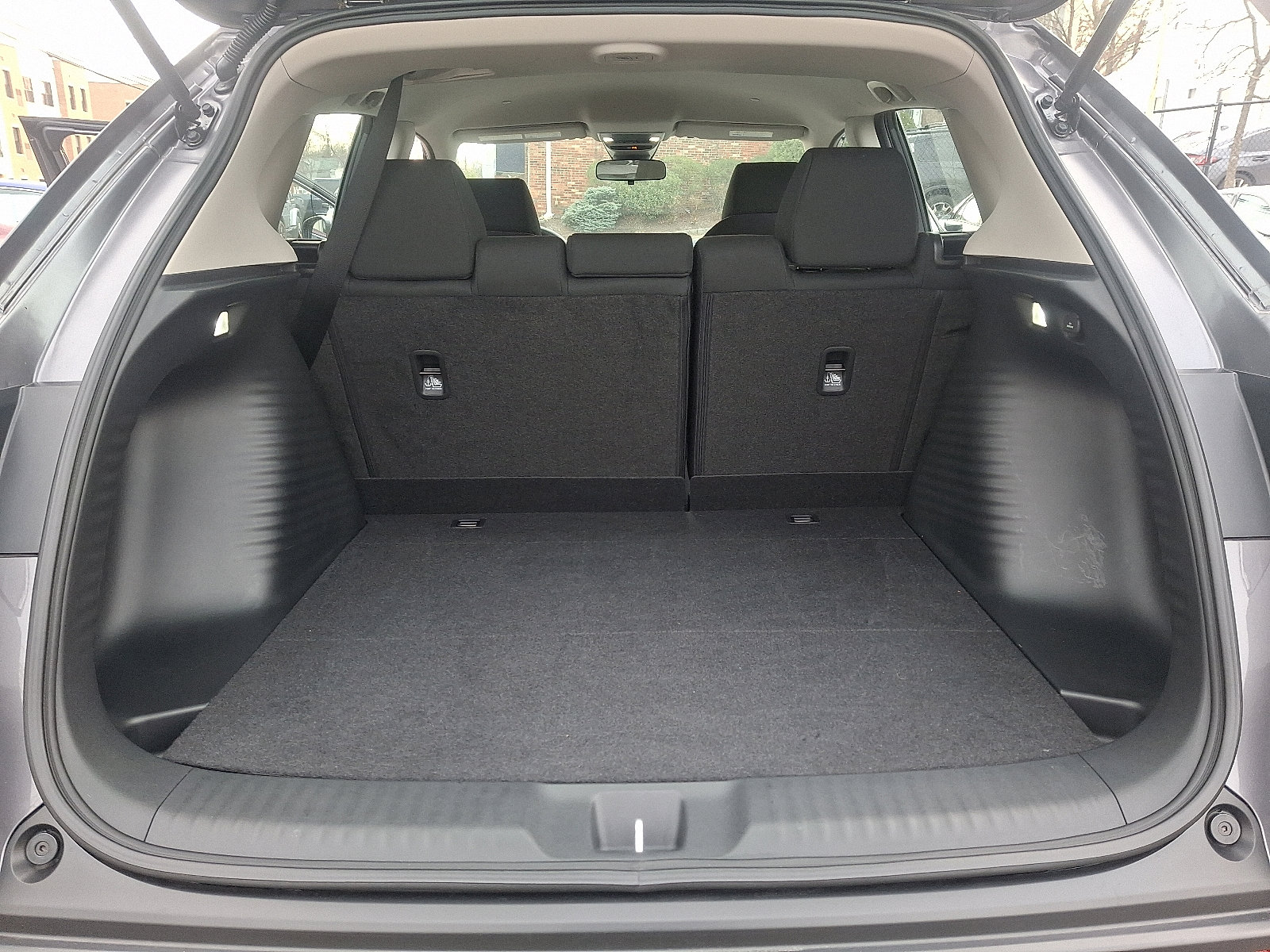 Certified 2025 Honda HR-V LX image 28