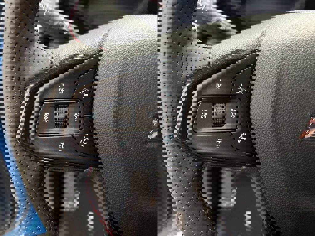 New 2026 Chevrolet Trax RS w/ Driver Confidence Package image 24