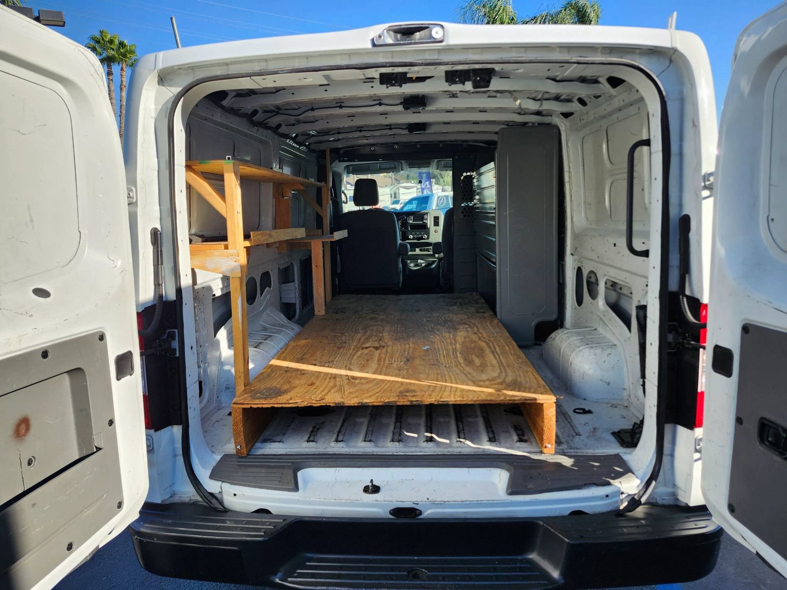 Used 2018 Nissan NV 2500 S RWD image 17