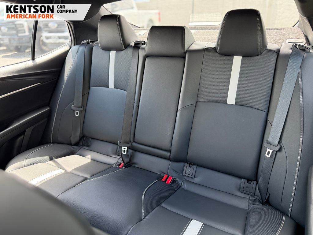 Used 2026 Toyota Camry SE FWD image 30