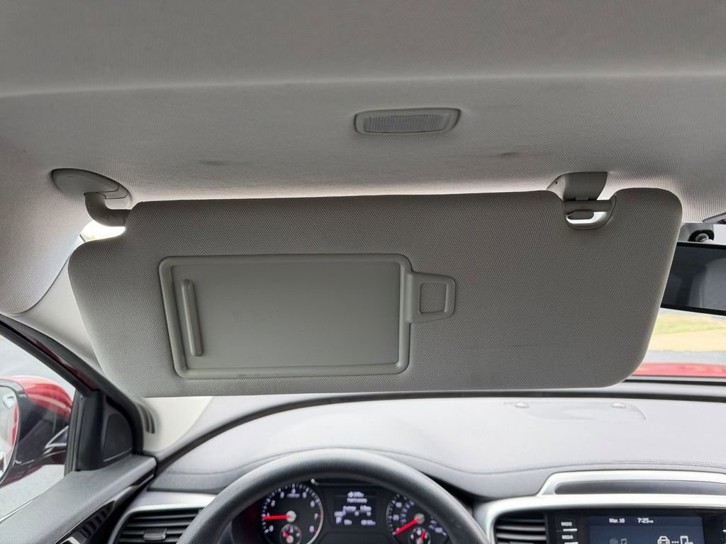 Used 2019 Kia Sorento LX image 34