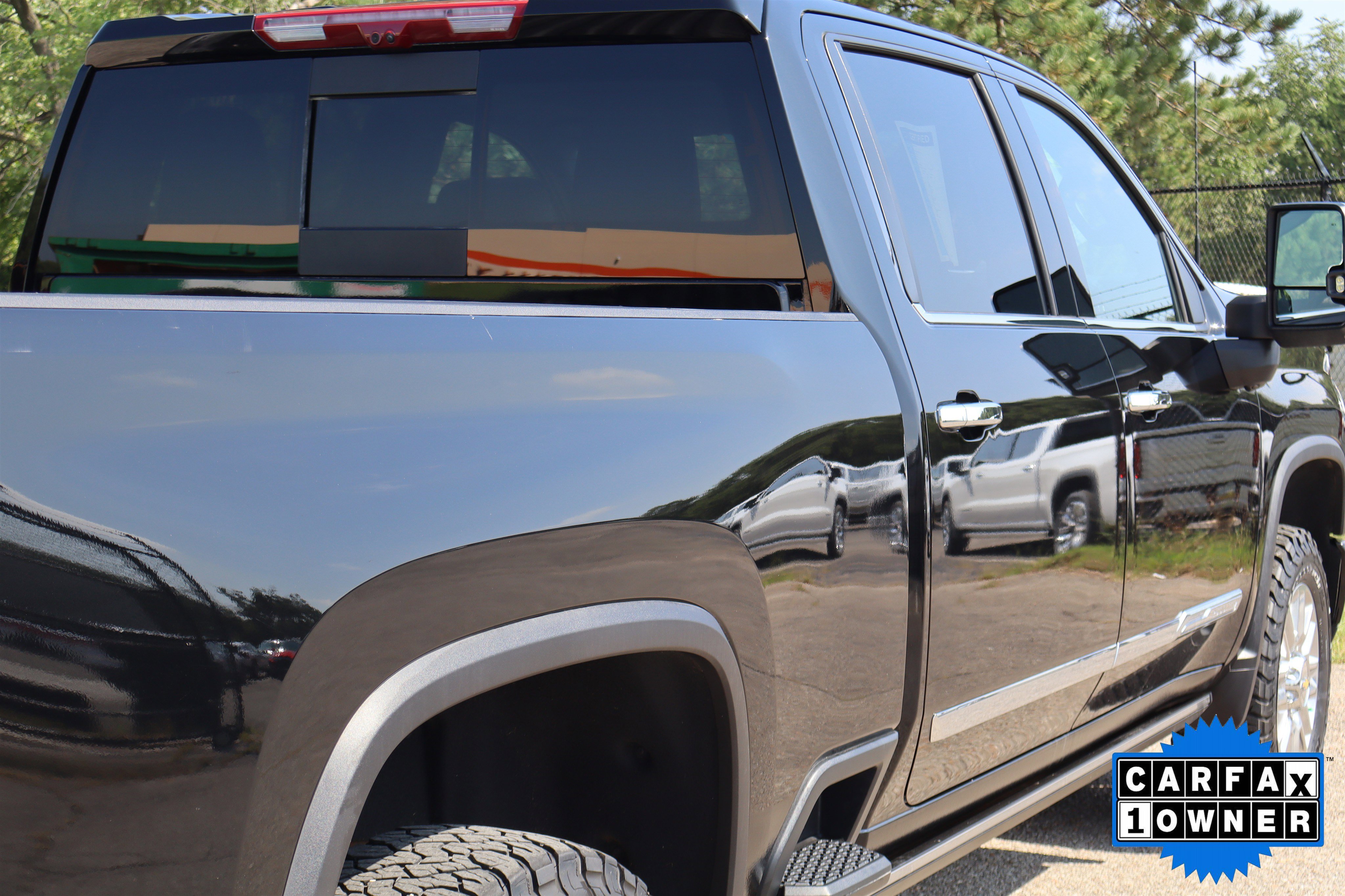 Used 2025 Chevrolet Silverado 2500 High Country w/ Technology Package image 6