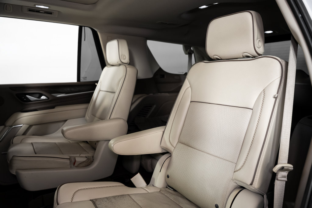 Used 2021 GMC Yukon Denali w/ Denali Premium Package RWD image 23
