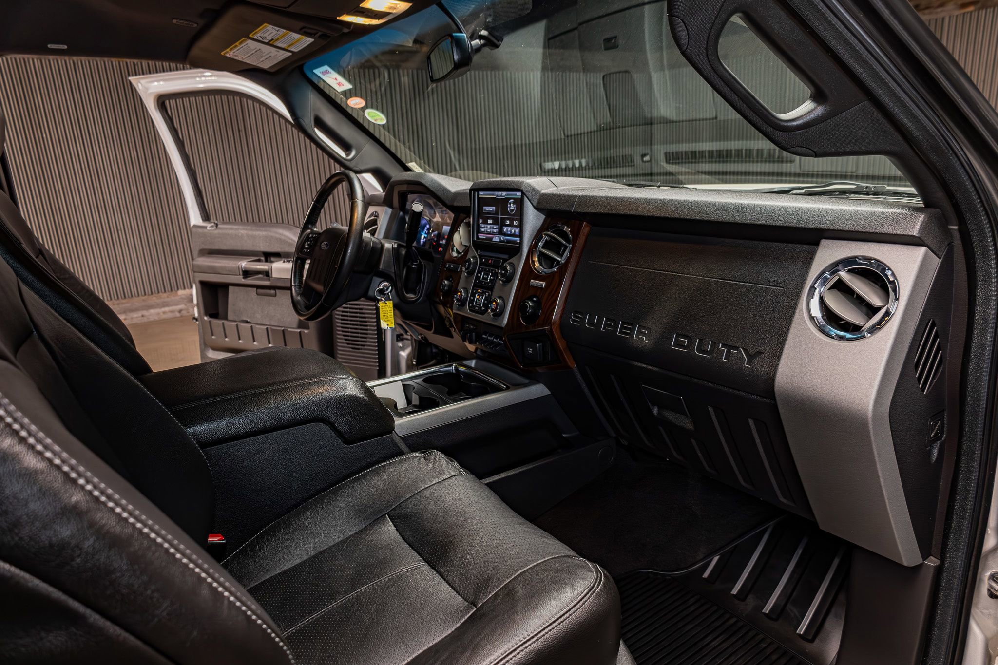 Used 2013 Ford F250 Lariat w/ Chrome Pkg image 13