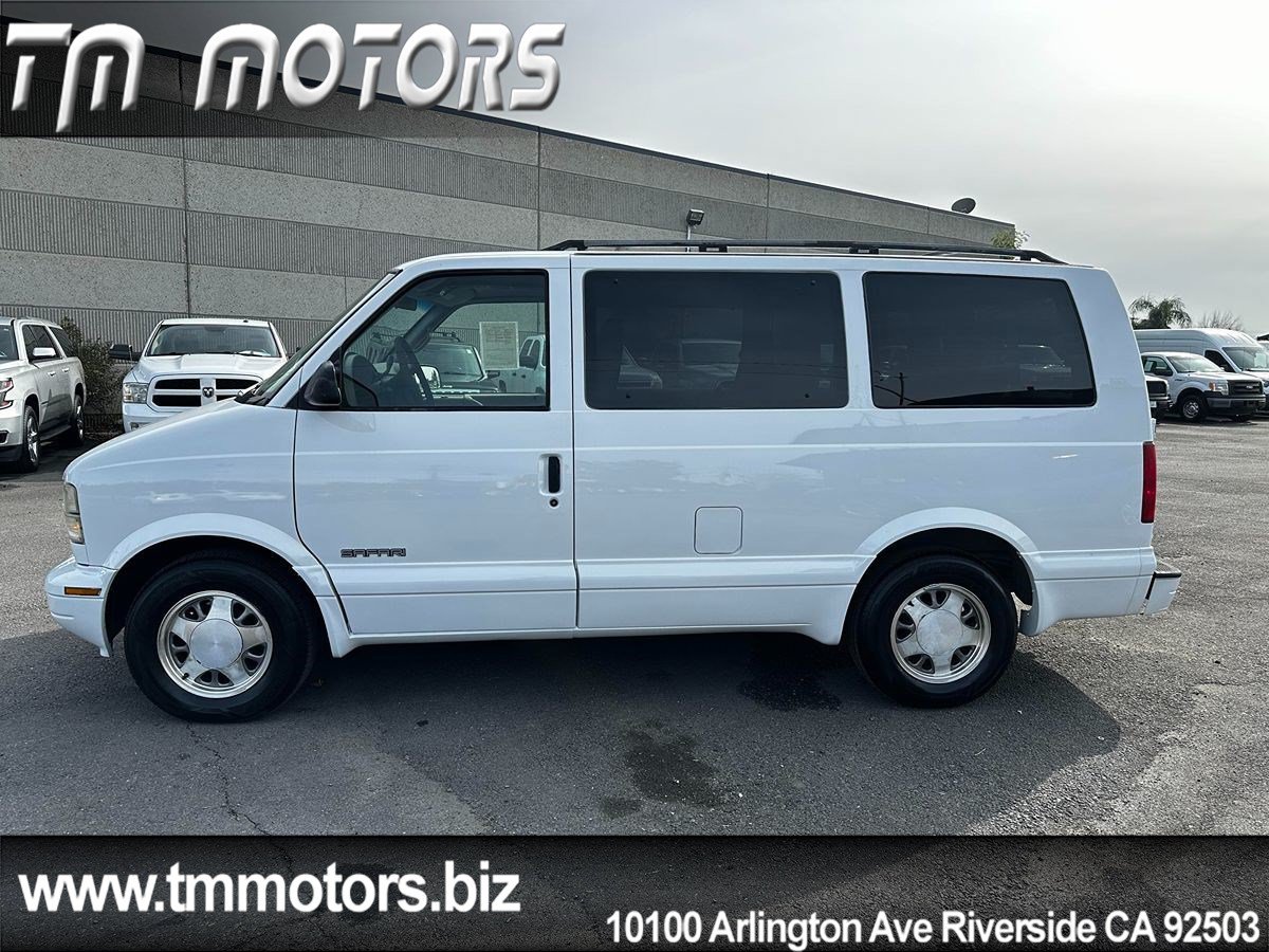 Used 2000 GMC Safari Passenger w/ Sle Marketing Option Pkg 2 RWD image 3