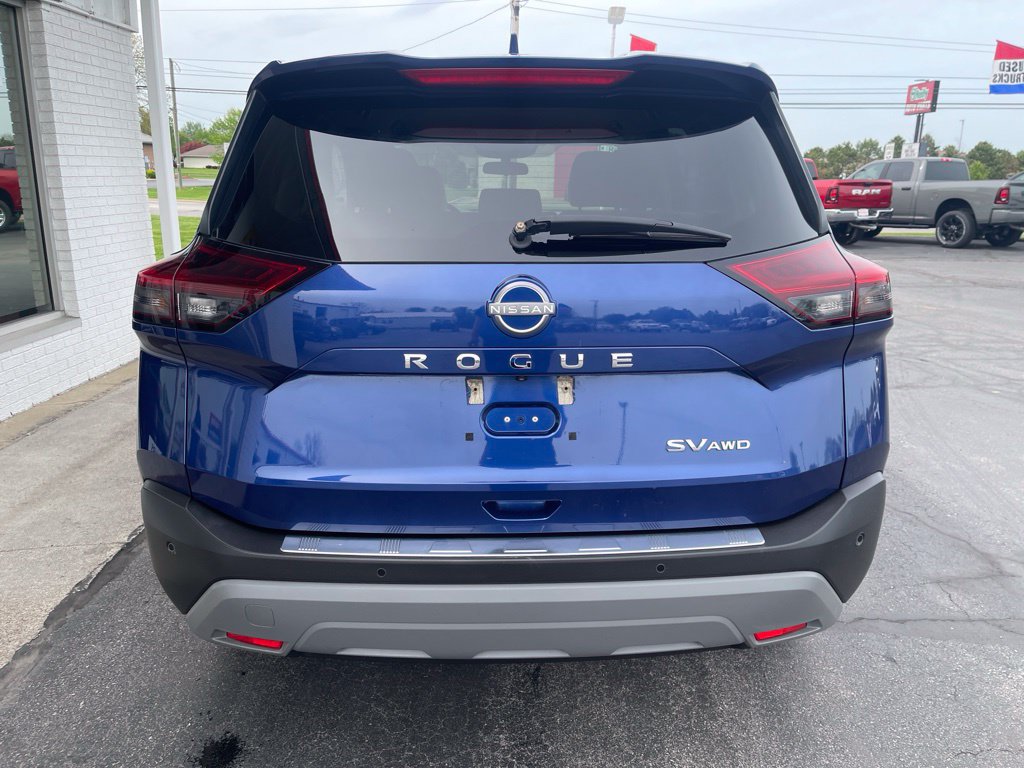 Used 2022 Nissan Rogue SV AWD/4WD image 4