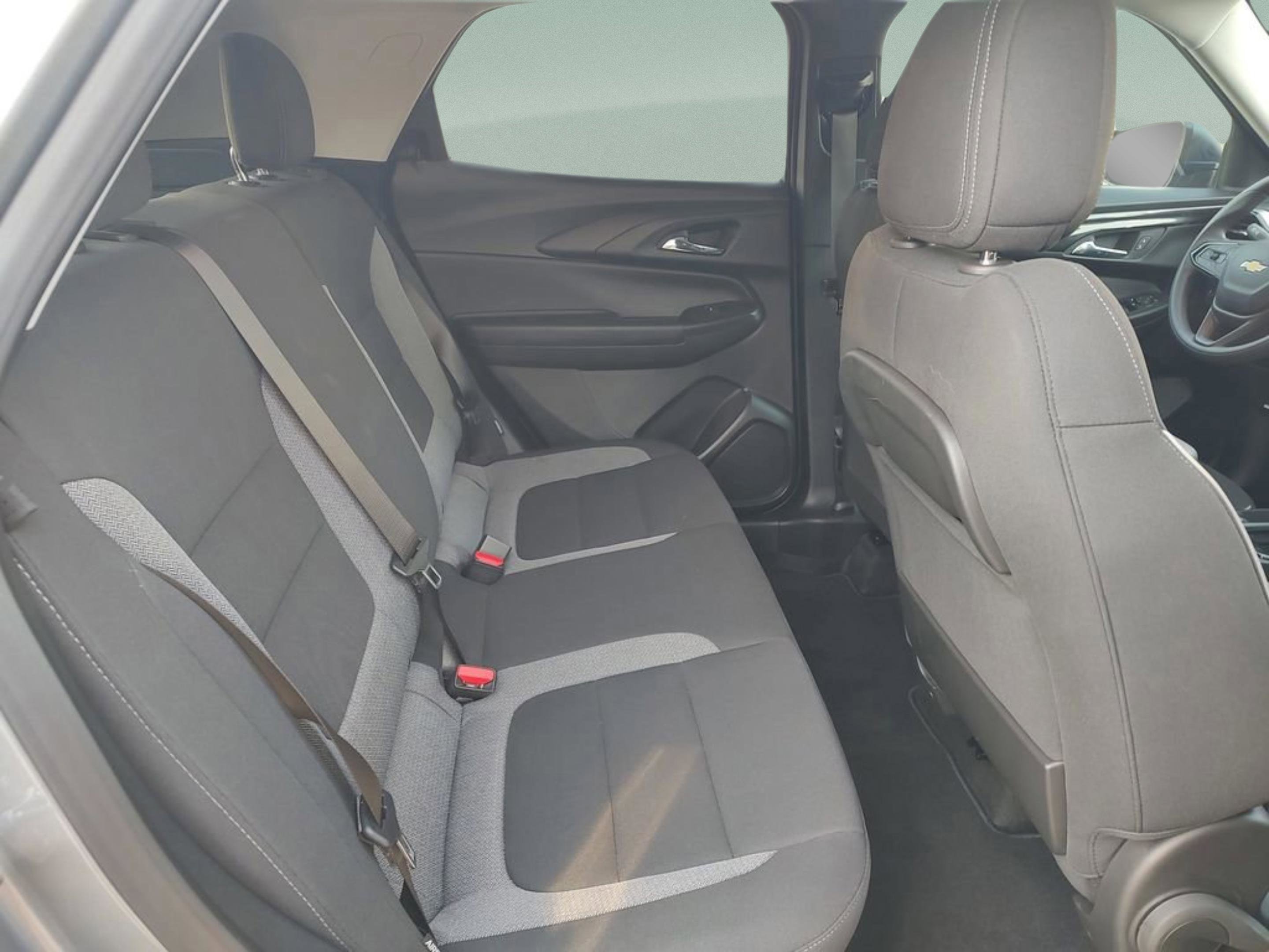 Used 2026 Chevrolet TrailBlazer LS w/ LS Convenience Package FWD image 34