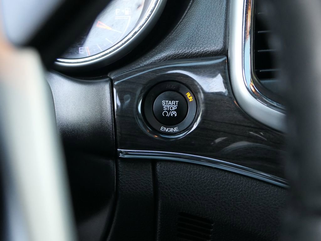 Used 2015 Jeep Grand Cherokee High Altitude image 16