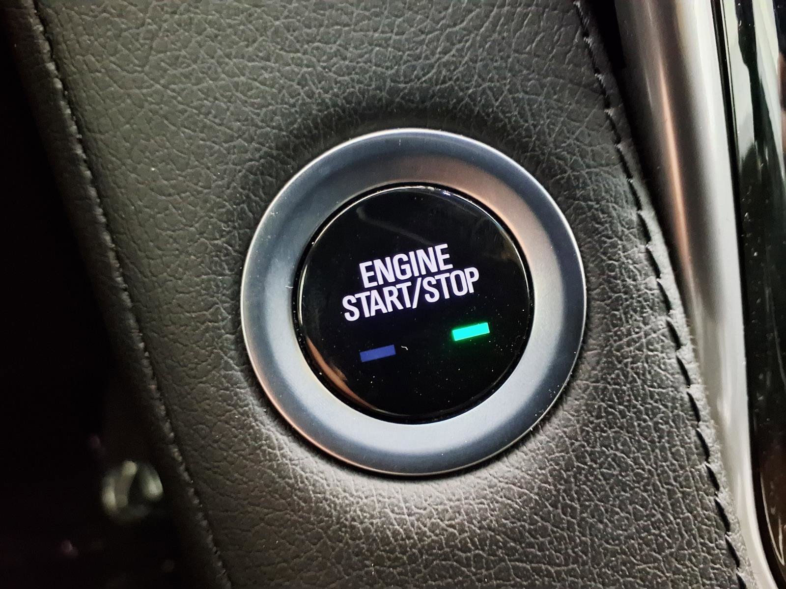 Used 2019 Cadillac Escalade Premium Luxury AWD/4WD image 23