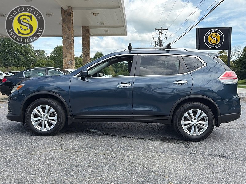 Used 2015 Nissan Rogue SV w/ SV Premium Package AWD/4WD image 3