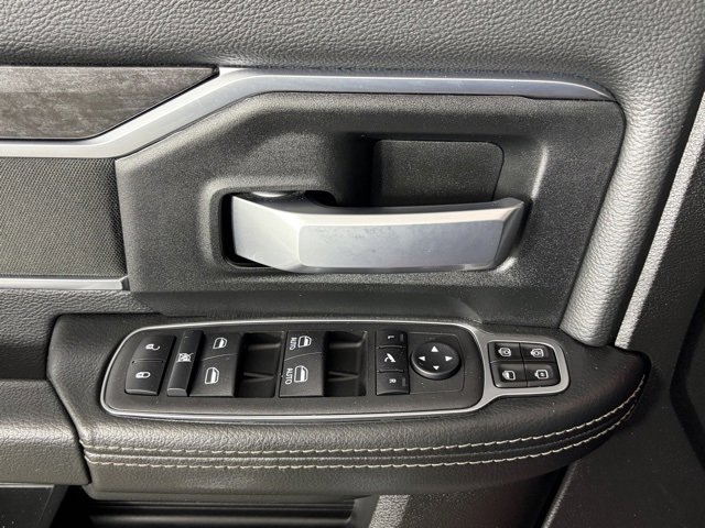 Used 2024 RAM 2500 Big Horn w/ Sport Appearance Package image 22