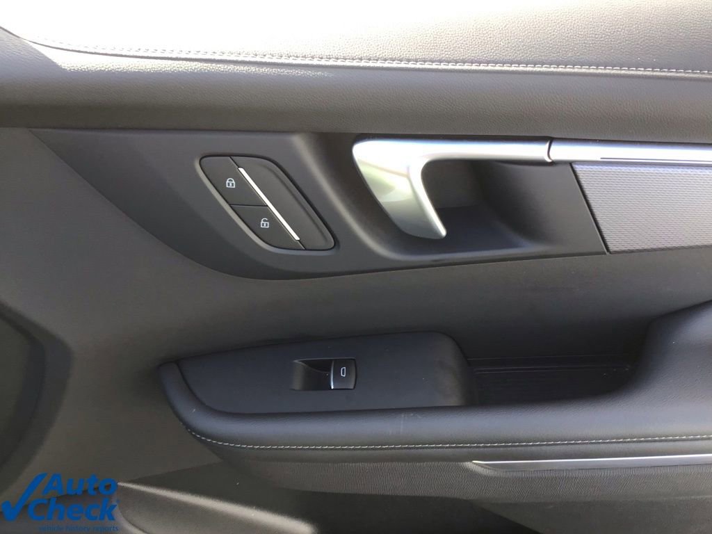 Used 2025 Buick Enclave Sport Touring image 14