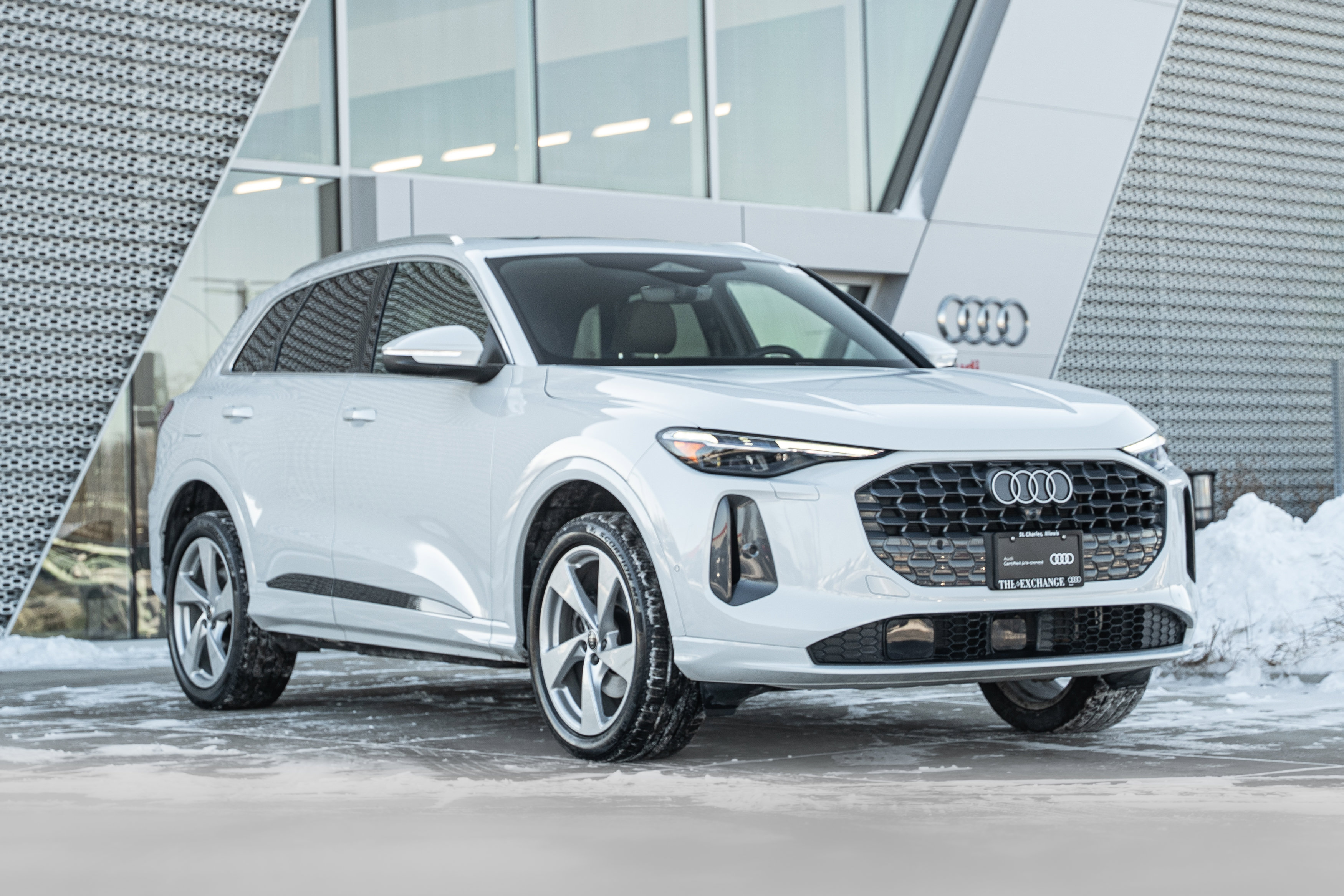 Certified 2025 Audi Q5 Premium Plus w/ Premium Plus