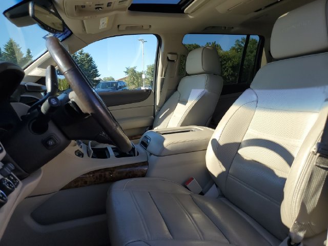 Used 2015 GMC Yukon XL Denali w/ Touring Package AWD/4WD image 5