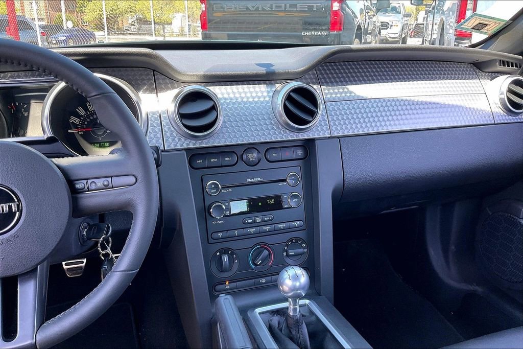Used 2009 Ford Mustang GT RWD image 5