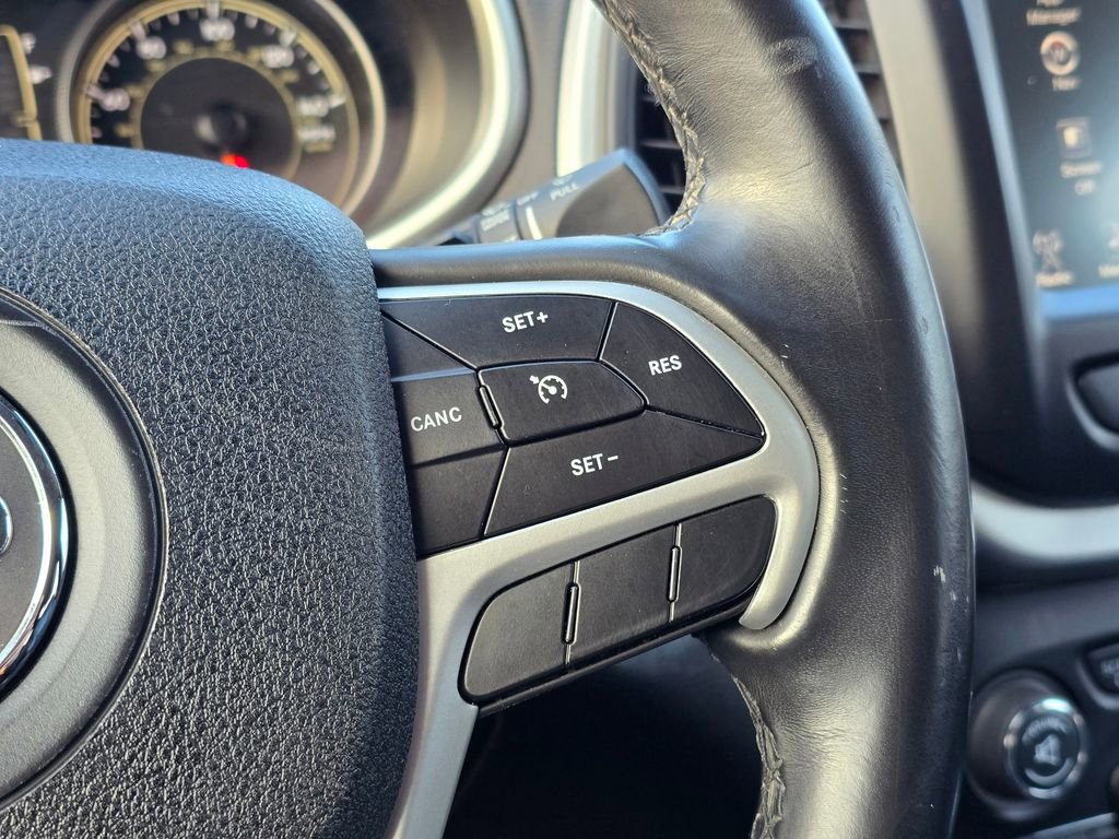 Used 2018 Jeep Cherokee Latitude Plus image 35