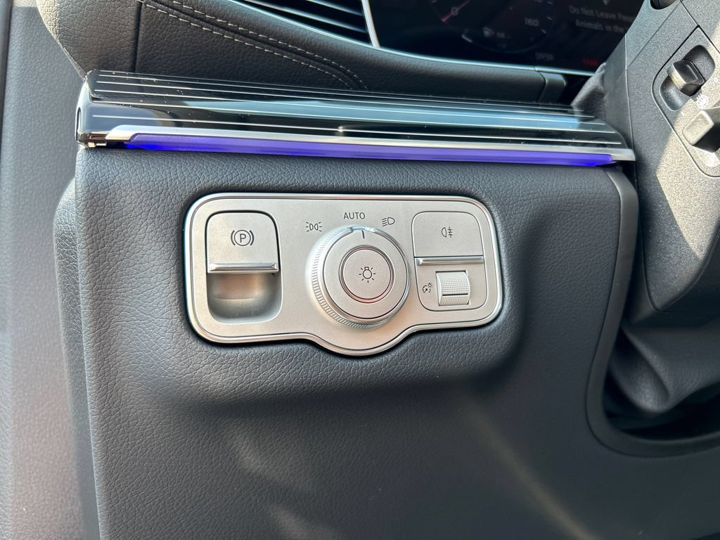 New 2026 Mercedes-Benz GLS 450 4MATIC image 14