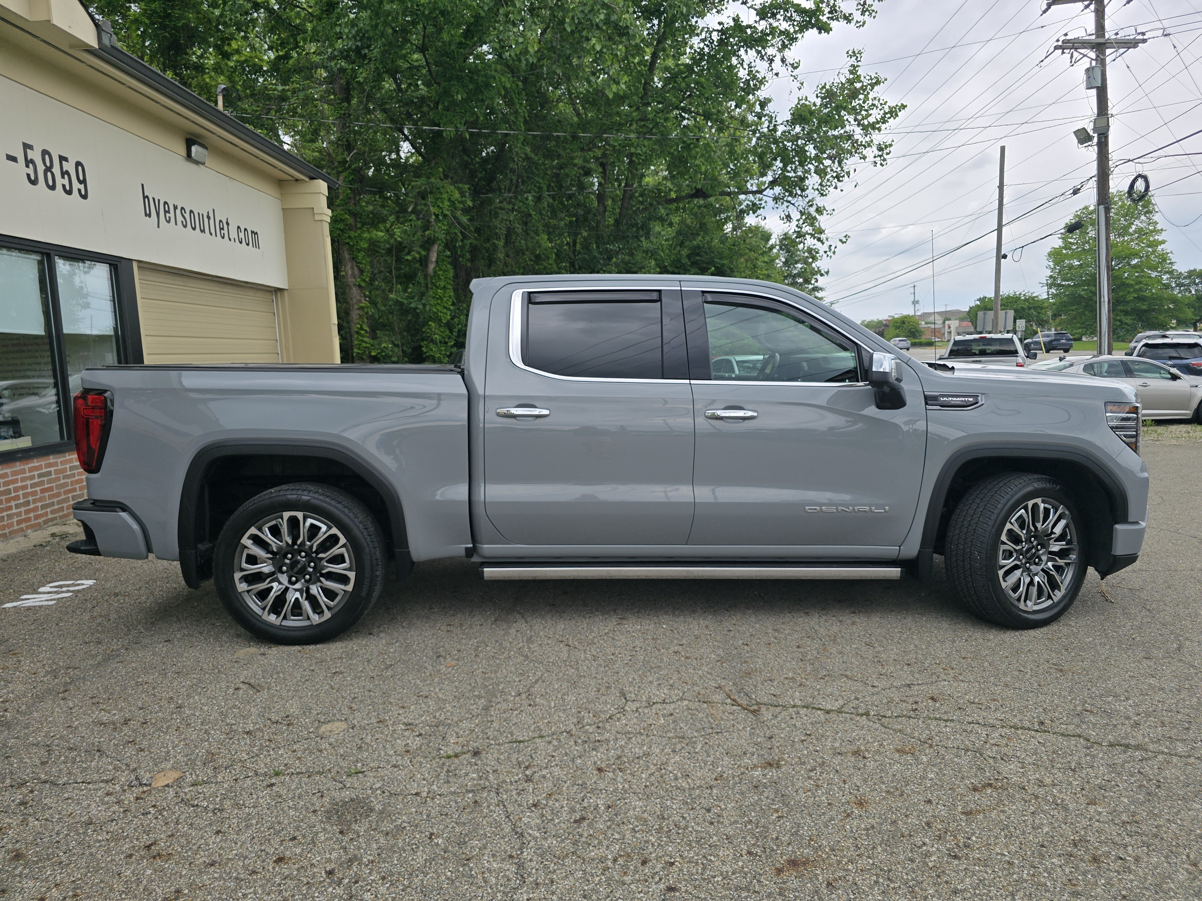 Used 2025 GMC Sierra 1500 Denali Ultimate AWD/4WD image 22