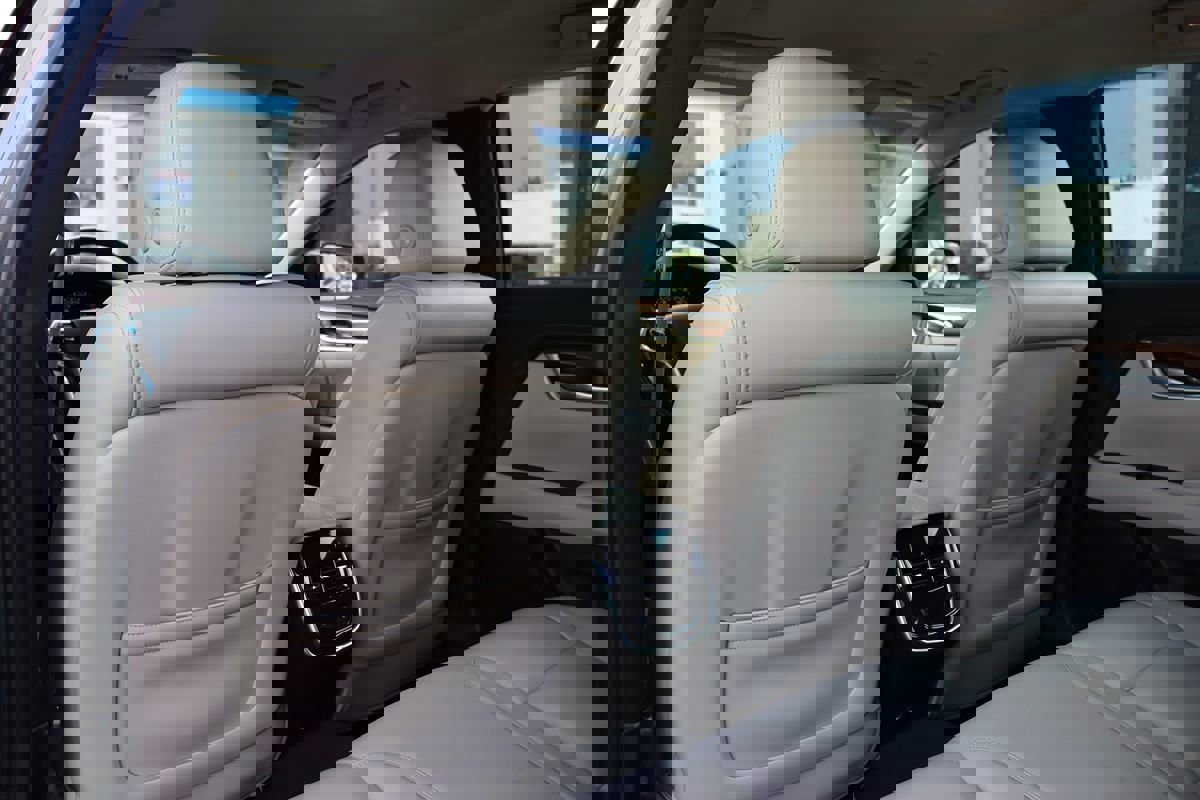 Used 2019 Cadillac XTS Luxury image 35