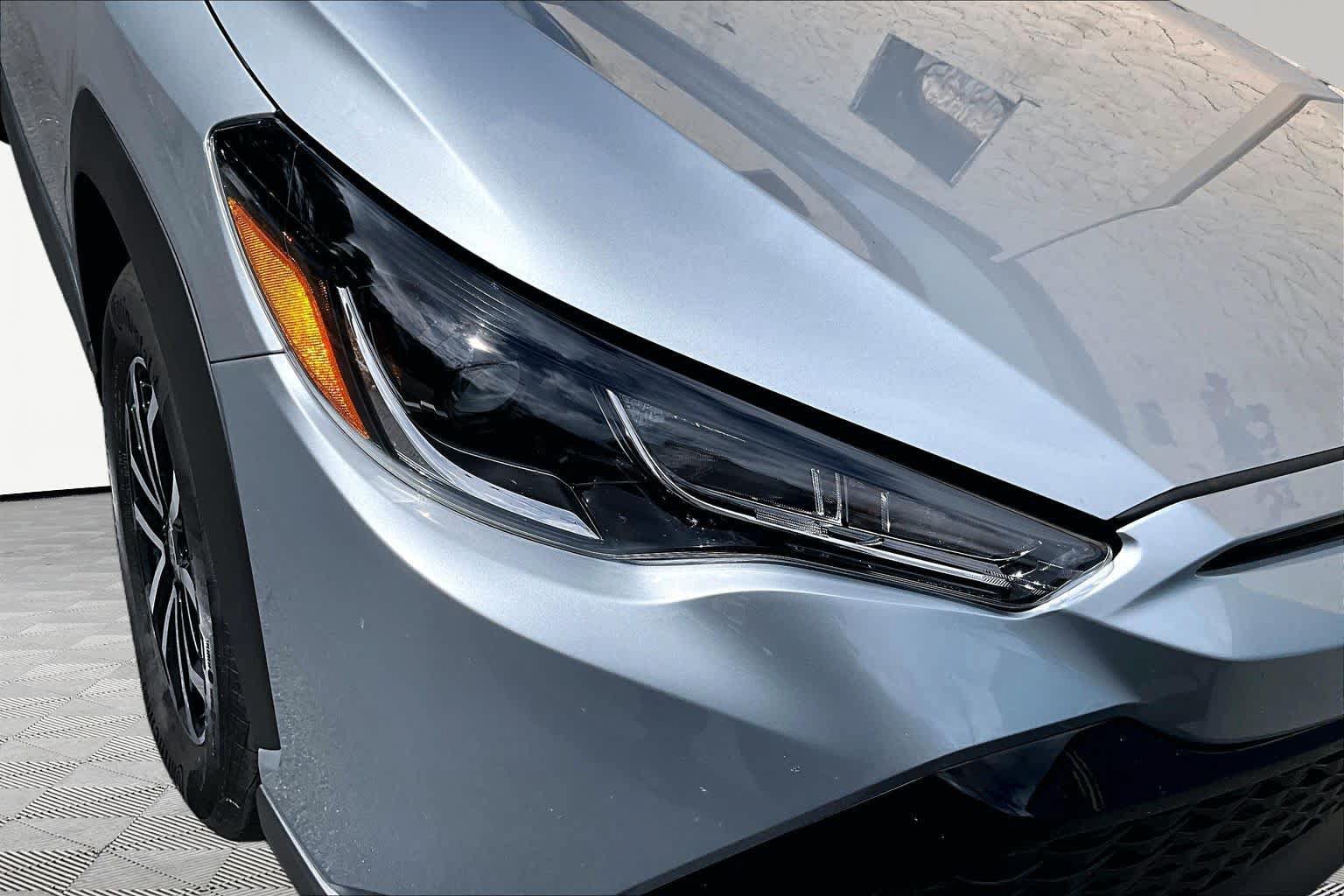 Certified 2023 Toyota Corolla Cross AWD Hybrid image 28