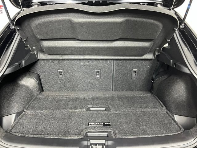 Used 2022 Nissan Rogue Sport SV AWD/4WD image 25