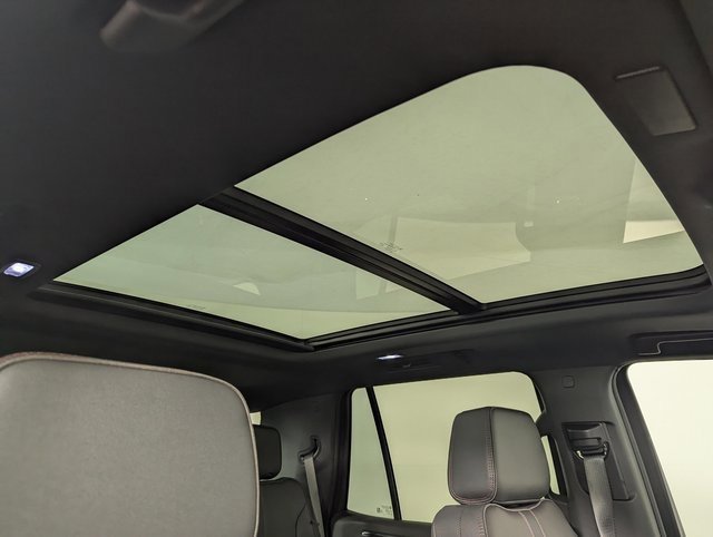 Used 2025 Chevrolet Tahoe RST image 30