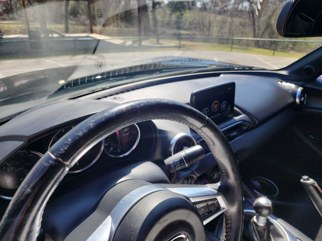 Used 2019 MAZDA MX-5 Miata Sport image 17