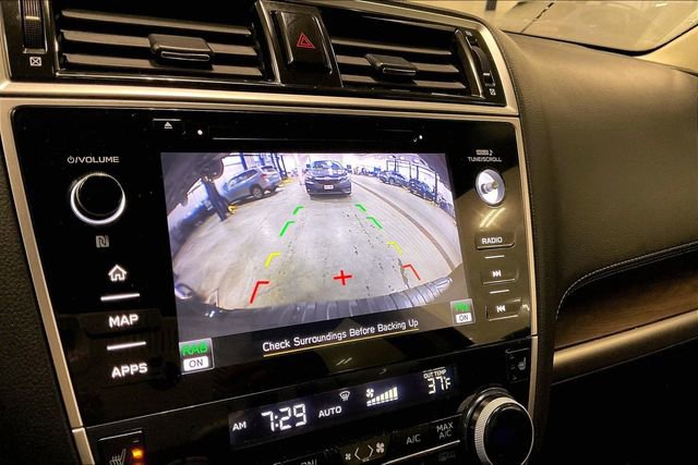 Used 2018 Subaru Outback 2.5i Touring image 21