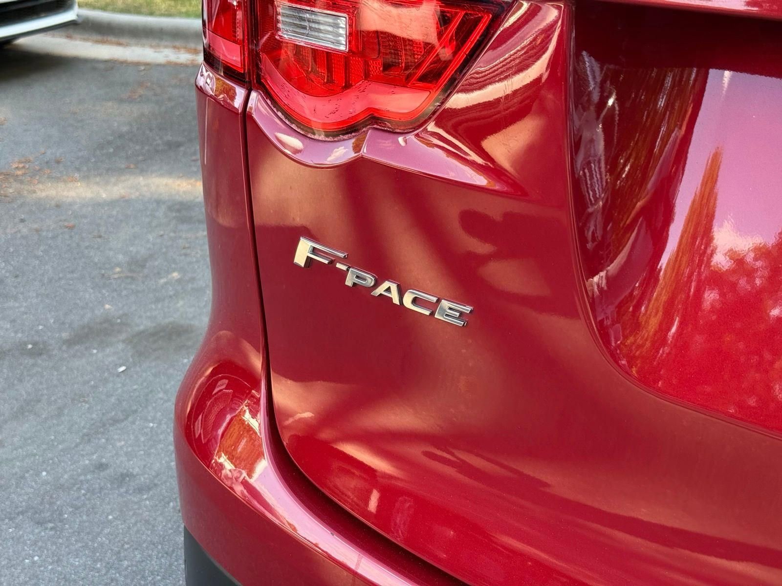 Used 2019 Jaguar F-PACE Prestige AWD/4WD image 11