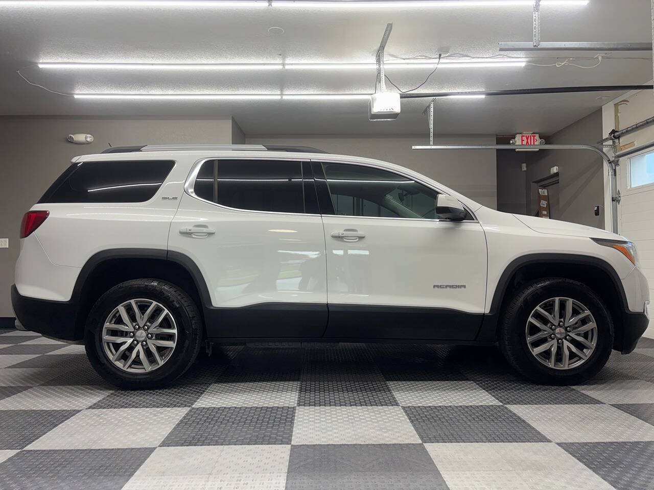 Used 2019 GMC Acadia SLE FWD image 6