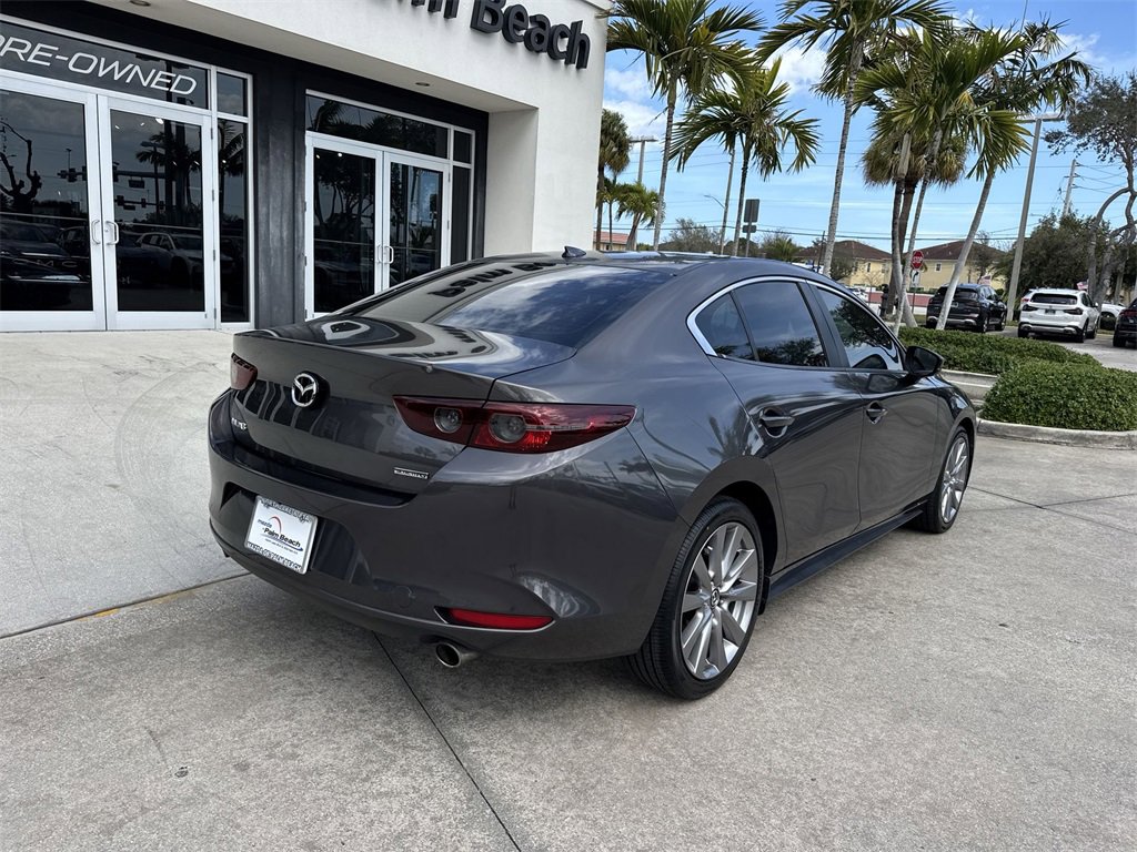 Used 2019 MAZDA MAZDA3 Sedan w/ Preferred Package image 4