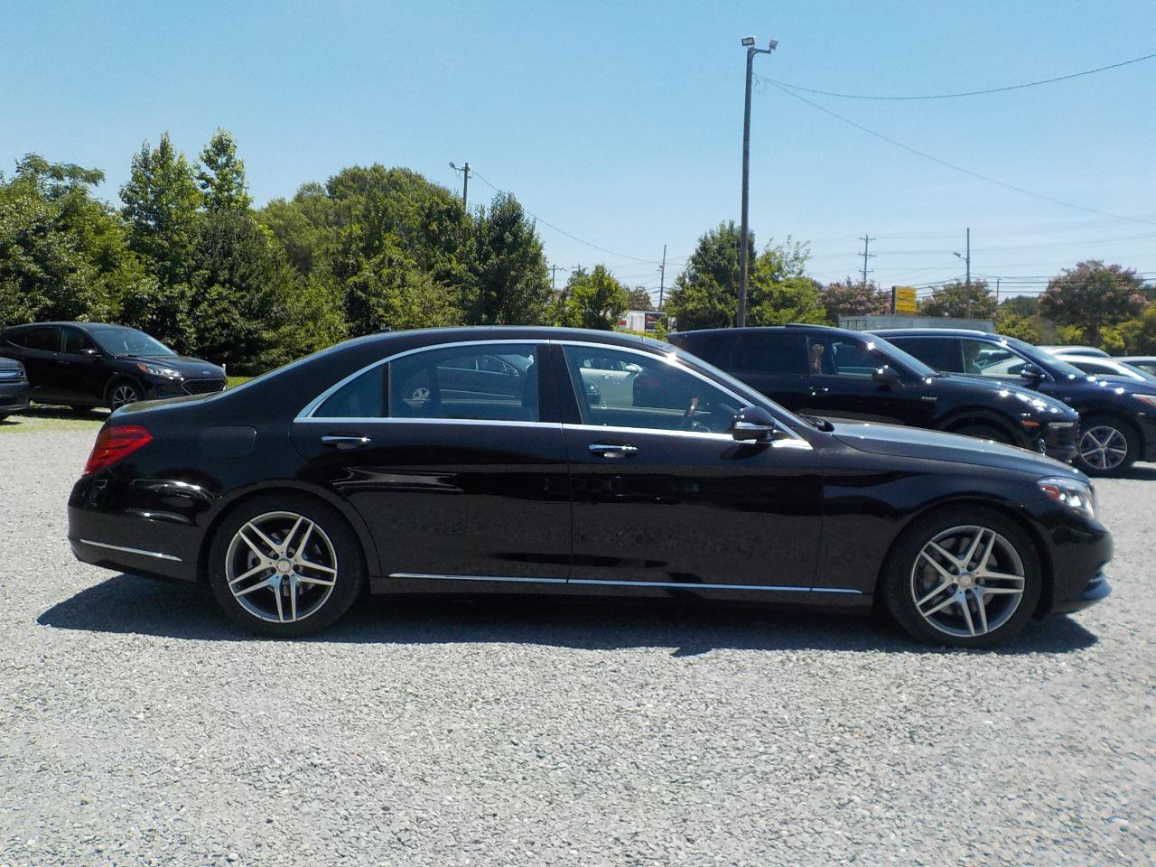 Used 2017 Mercedes-Benz S 550 4MATIC Sedan image 6