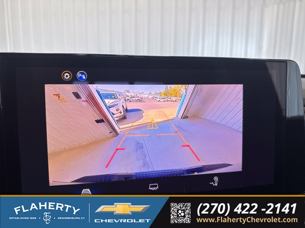 Used 2025 Chevrolet Colorado W/T w/ Advanced Trailering Package AWD/4WD image 28