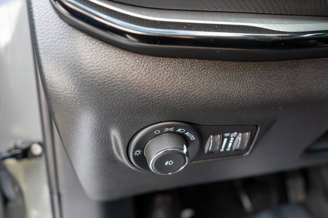 Used 2022 Jeep Compass Trailhawk image 20