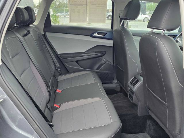Used 2024 Volkswagen Taos SE AWD/4WD image 12