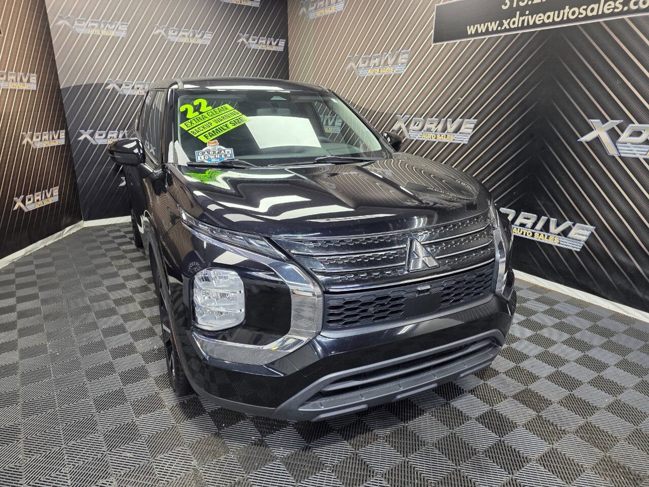 Used 2022 Mitsubishi Outlander ES image 6