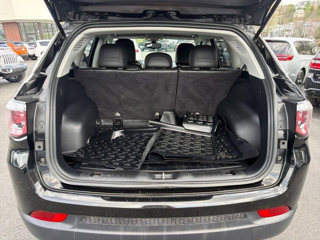 Used 2020 Jeep Compass Latitude image 20